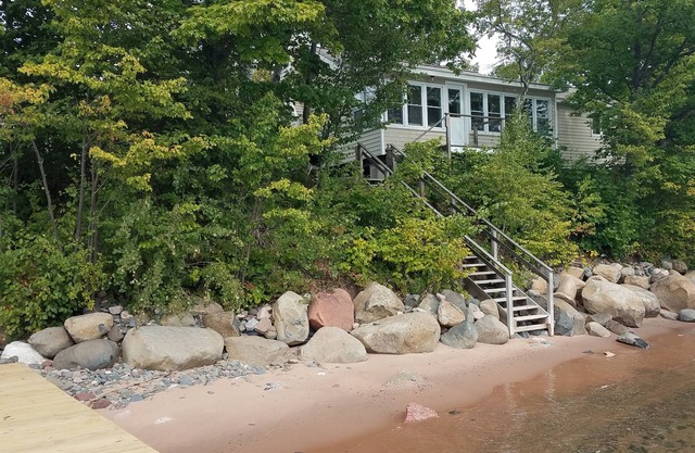 Madeline Island Hütte am Ufer des Lake Superior - BAYSIDE