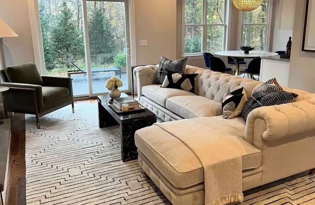 Magazine ready Westchester with acres of privacy