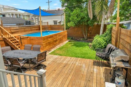 Magazine Street Stay Pool & Charm