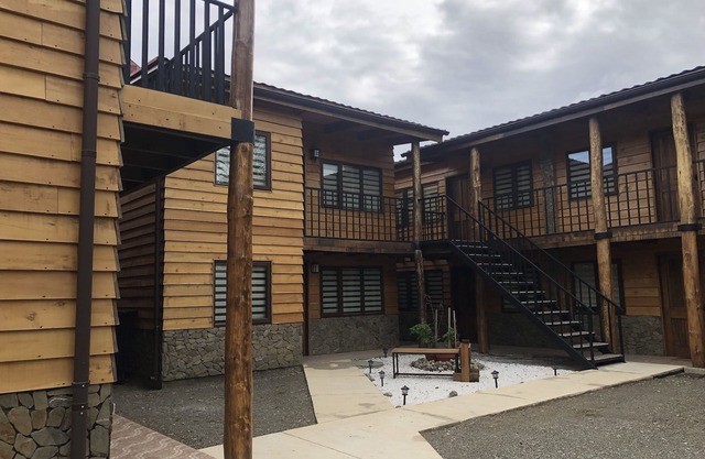 Magellanicus Rustic Suites