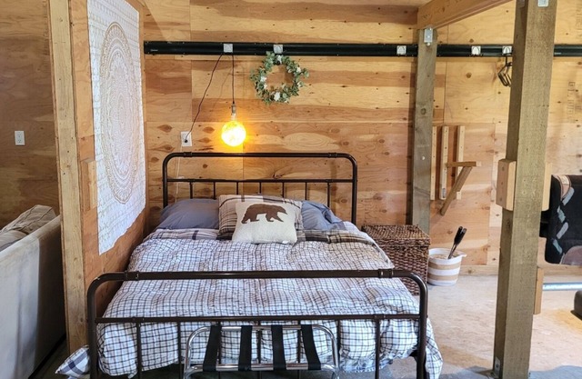 Maggie’s Barn & Bunkhouse
