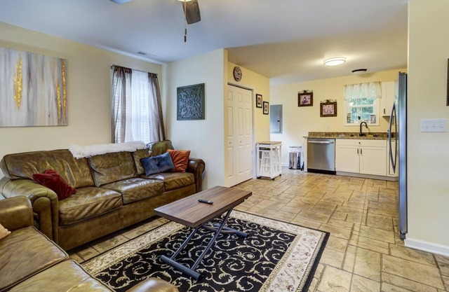 Maggie's Midtown Bungalow