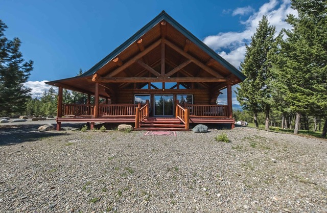 Maggie’s Cabin – w/ boat rental