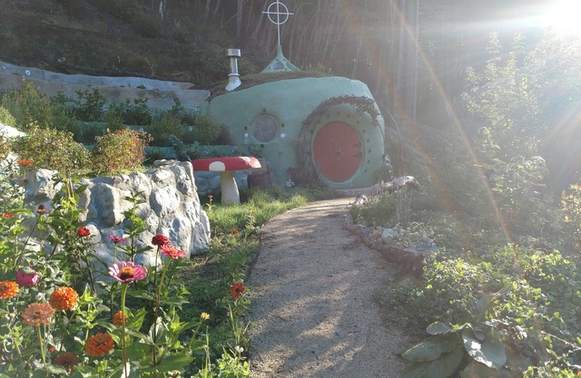 Magisches unterirdisches Hobbit-Loch