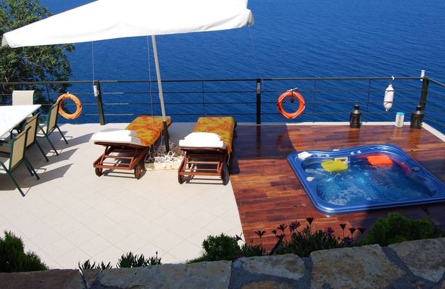 MAGIC VIEW -OPEN AIR JACUZZI -IDEAL FÜR URLAUB ODER KLETTER