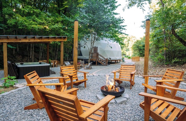 Magical Dome Perfect for Families & Groups-Hot Tub-Kid Friendly-Firepit -Private