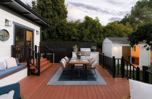 Magical Downtown Oasis with Hot Tub, Deck, AC ~ Pet Friendly! Huge Private Yard!