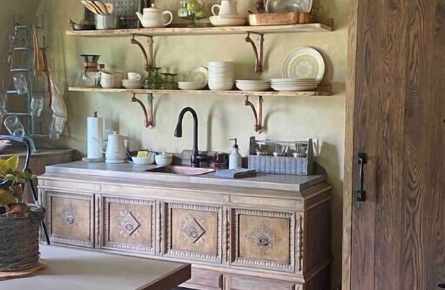 Magical Hobbit Hole and Second Breakfast