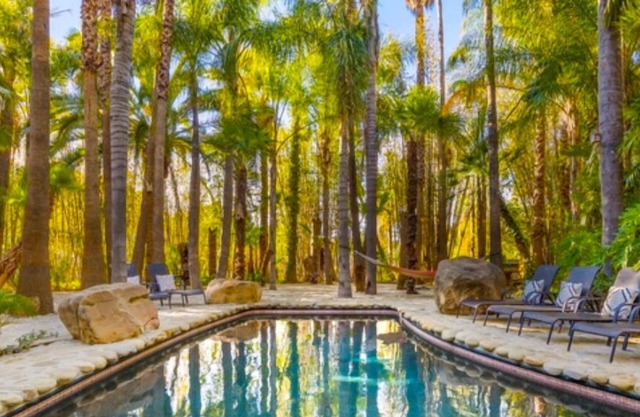 Magical Tropical Lodge & Lagoon mit 4 Kaminen 2 Jungle Spas und 5 Schlafzimmer