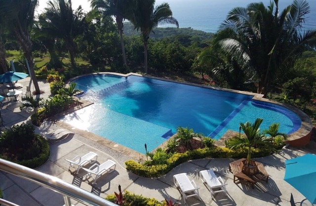 Magical Ocean Views in a 1 bedroom Jungle Paradise!