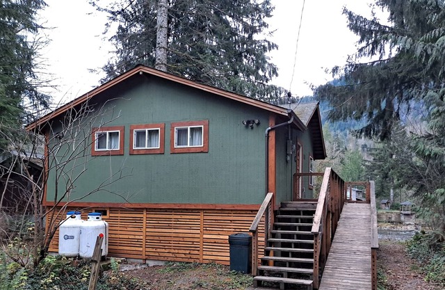 Magical Retreat on the Skykomish River