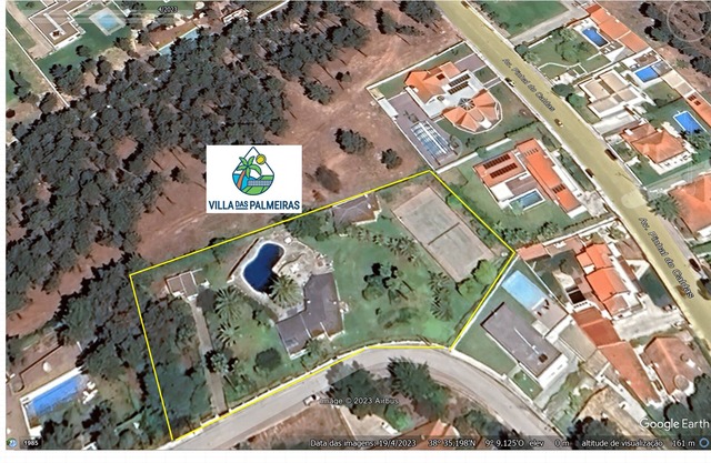 Wunderschöne Villa mit sehr großem Pool / Tennisplatz / exotischem Garten (4000 m ^ 2)