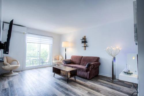 Magnificent 3BD Apartment,9 min to subway