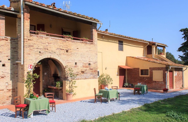 Wunderschöne Wohnung in der toskanischen Landschaft mit Pool