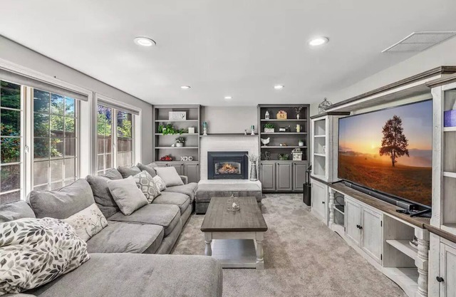 Magnificent Modern Farmhouse!n