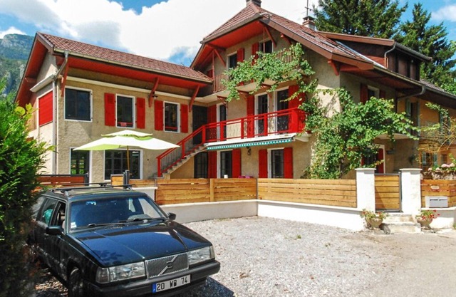 Wunderschönes Savoyerhaus am Ufer des Sees von Annecy, 2 Minuten vom Strand entfernt