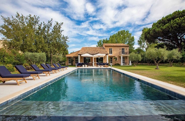 Prächtige Villa mit Blick auf die Bucht von Canebiers