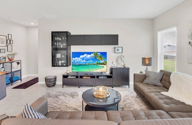 Magnolia House, 3BR vacation villa, w/amenities