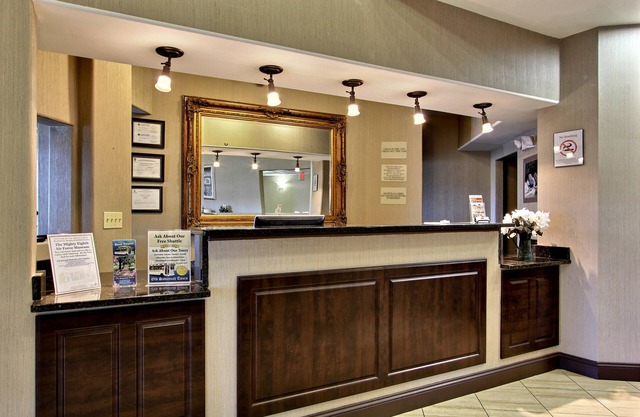 Magnolia Inn & Suites