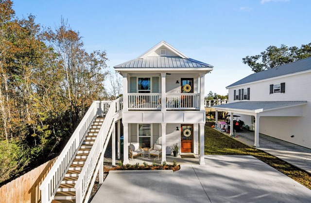 Magnolia Suites B & C Bay St Louis Vacation Rental