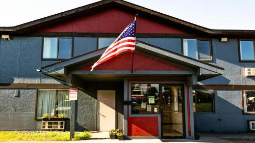 Magnuson Hotel Ironwood