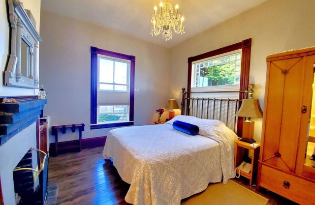 Historisches Gästezimmer, Kamin, ADA-konform