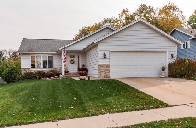 Main Floor Living ~Updated 2021~5 Minutes From Mayo