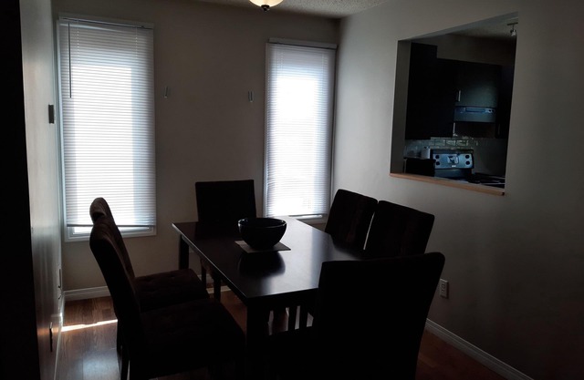 Main Floor, Wi-Fi Incl. (Nose Hill Park)