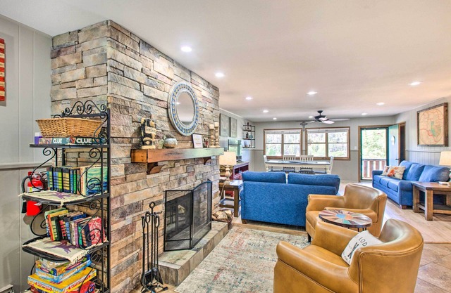 Main St Red River Ski Condo w/ Mountain View!