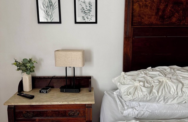 Main Street Stay - NRG - cozy apartment minutes from outdoor adventures