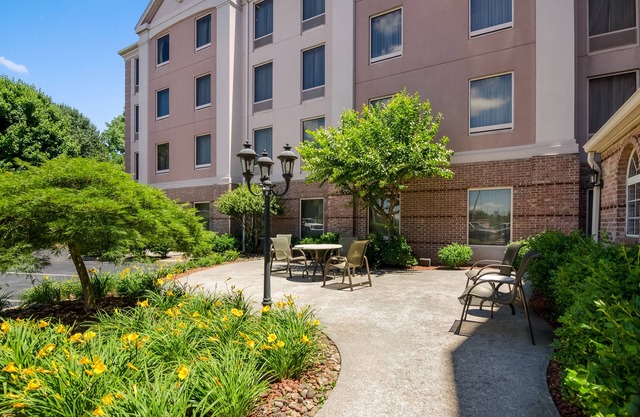 Mainstay Suites Airport