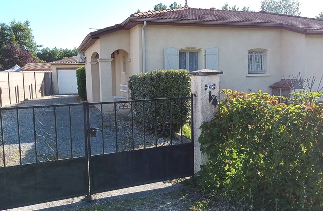 Maison à la Plage, Idéale Pour une Famille, à Proximité de Tous Commerces