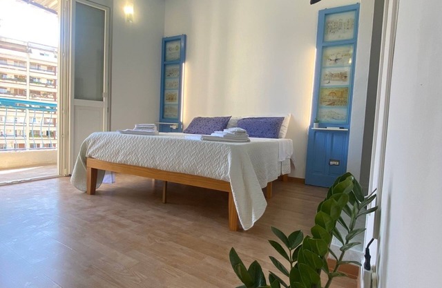 Blaue Haus Terrasse mit Meer- und Altstadtblick