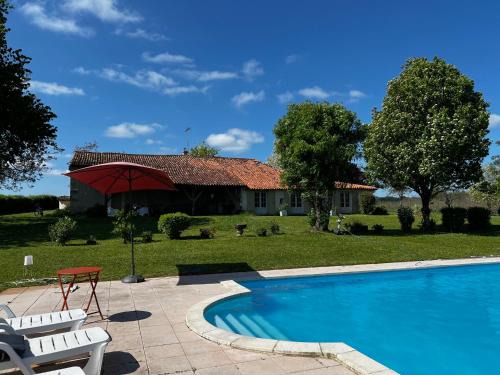 Maison de famille Magitte - charme, nature et piscine privée