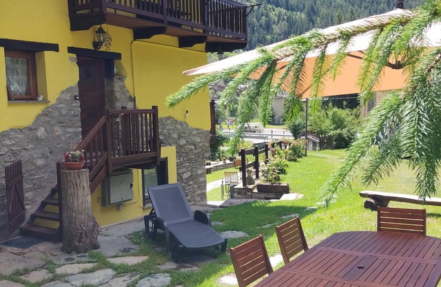 Maison du Soleil - a stone's throw from the sky, for those who love skiing and more