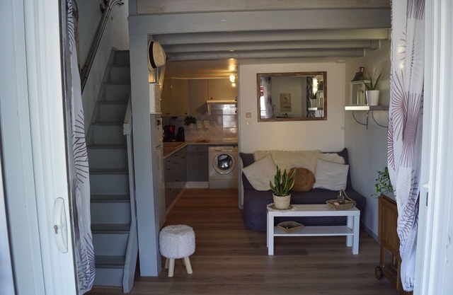 MAISON ENTRE MER ET LAC MARIN 3 ***