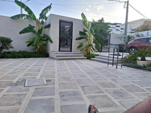 Maison haut standing a côté de la palage