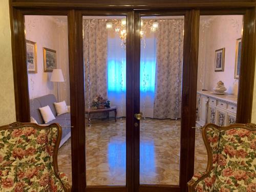 MAISON IVA & GIO' OLD STYLE