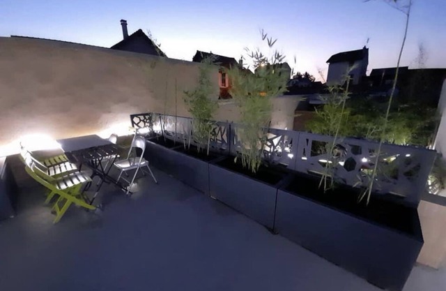 Maison Triplex Lumineuse et Centrale . Proche Transports et Stades JO 2024