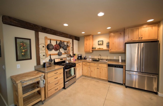Majestic 3 Bed, 2 story loft/majestic farm in Paso Robles