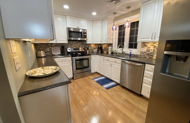 Majestic Luxury! Stunning Home Away from Home - Short or Long Term Rental