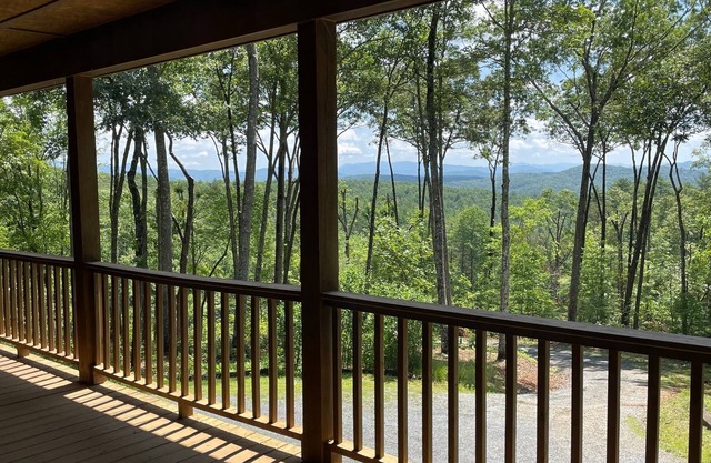 Majestic Ridge Retreat offering long range mountain views in a peaceful setting!