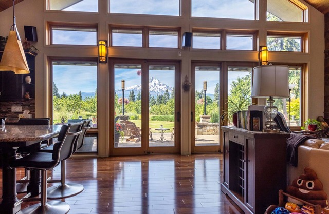 Majestic Views, Hot Tub