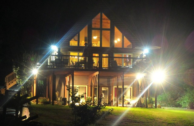 ***** FEIERTAGSERINNERN IN EINEM COSY LOG HOME AM HAUPTSEE *****