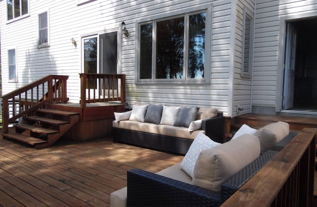 Make your memories here on Lake Huron! Perfect for Families