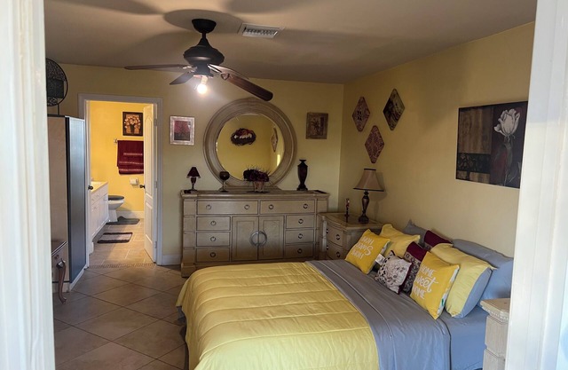 Make yourself at home in this delightful 1-bedroom Lehigh Acres retreat.
