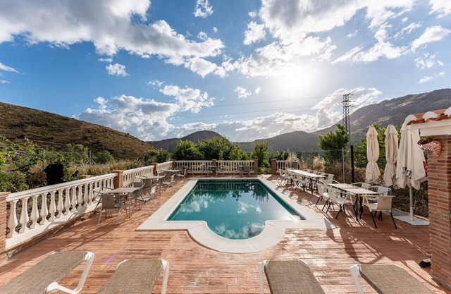 MalagaSuite Villa Rural Alcaucín