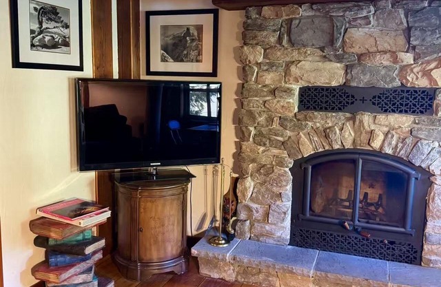 Malahat Fairyland Cottage