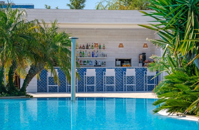 Malibu Foz Hotel - La Maison Younan