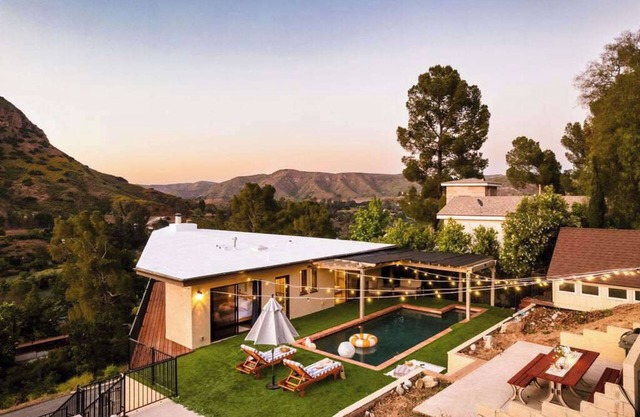 Malibu Home with Pool, Mtns & Lake